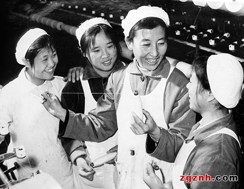 从《纺织姑娘》到数字化生产 从《纺织姑娘》到数字化生产