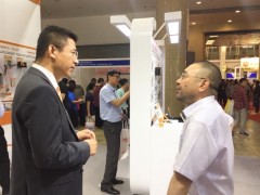 魏德米勒：人气展台引驻足