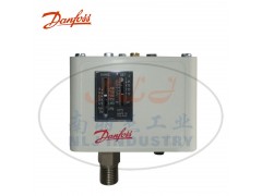 Danfoss(丹佛斯)压力开关KP5 060-5355图2
