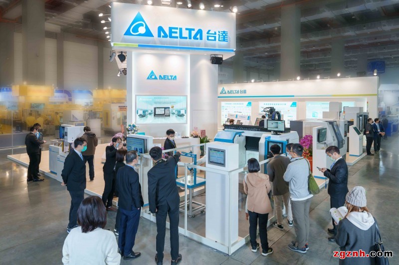 图2 TIMTOS x TMTS 2022开展首日吸引多方来宾前来台达展位参观，探索更多赋予设备智能化的能力，抢占智能制造庞大商机