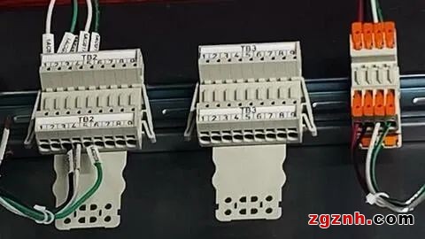 万可带操作杆PCB连接器为“电力控制室”生产提供助力3