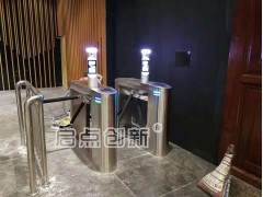 江门游乐场人脸识别会员系统有效期刷脸验证统计通道闸安装图1
