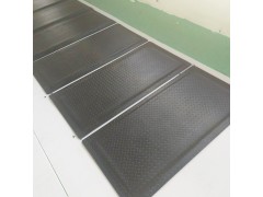 工厂橡胶防疲劳垫，工业抗疲劳地垫，20MM防滑脚垫图2